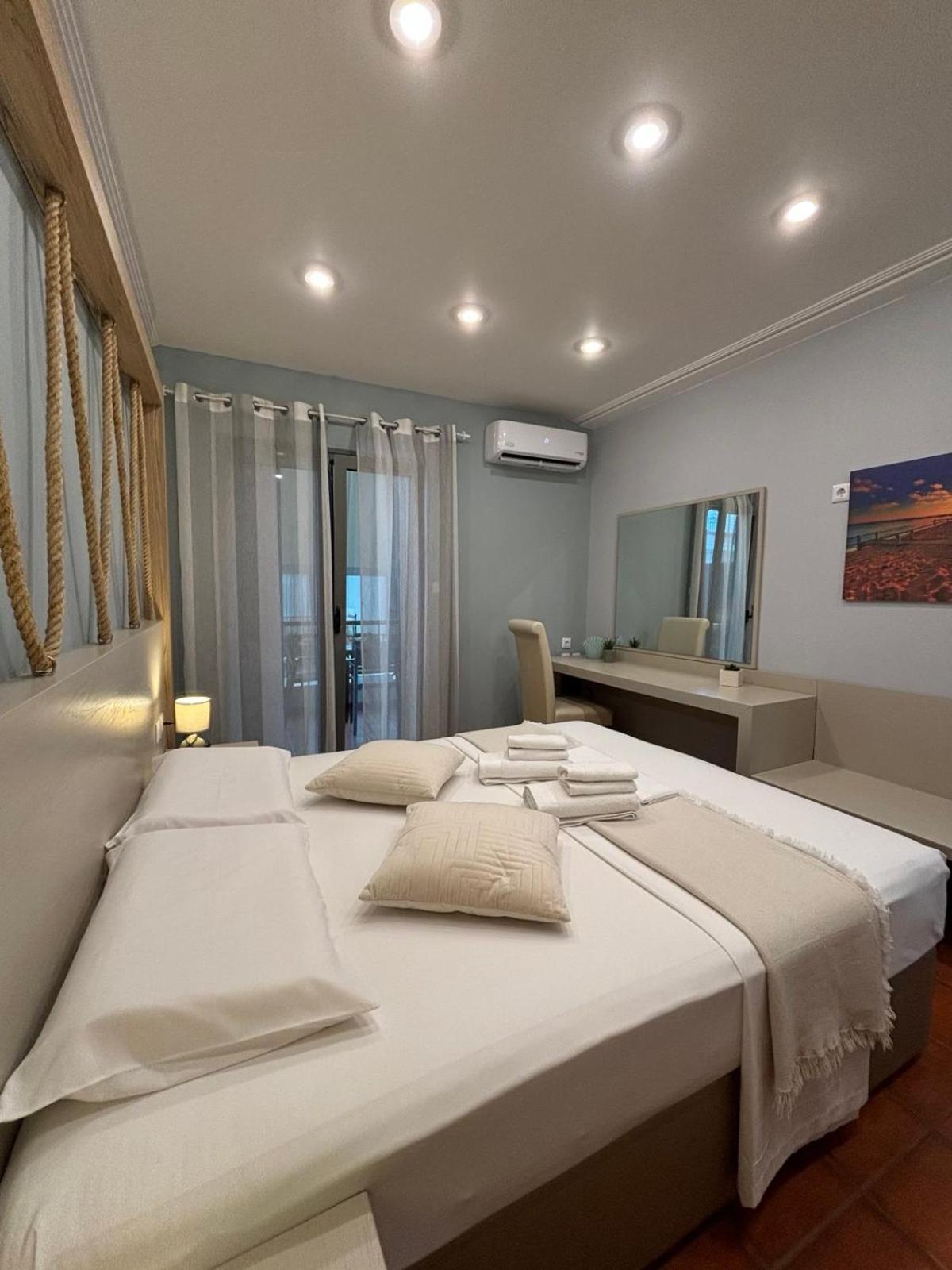 Green Suite Skiathos Eksteriør billede